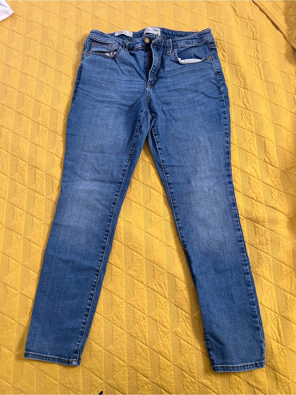 Universal Thread High Rise Skinny Jeans Size 12/31R